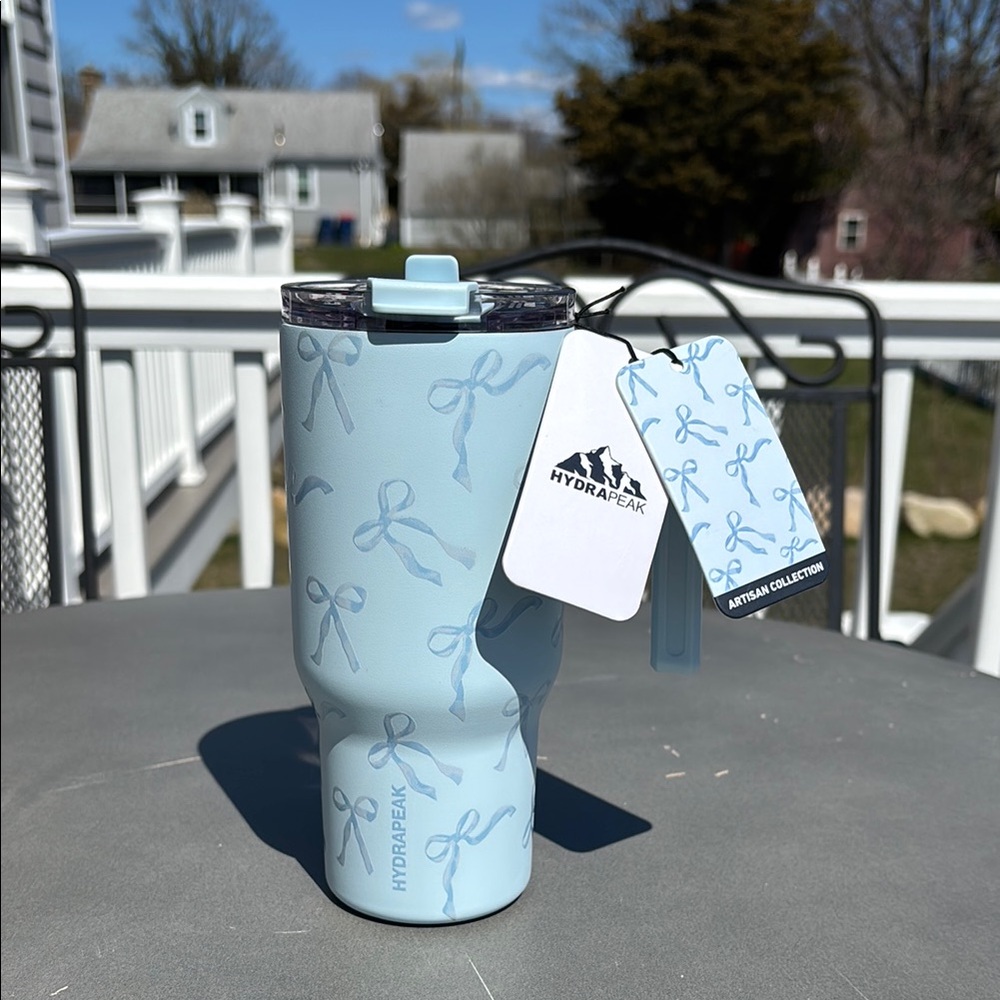 Mini 25oz Hydrapeak Bow Tumbler